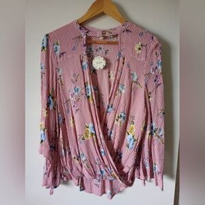 Oddy Dark Pink & White Floral Faux Wrap Top Size Small NWT
